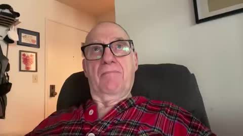 Blueyedudeseattle online show from April 2026 04:06:02 PM