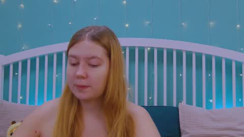Snapshot of blush_ellie chatting on December 2024 10:08:02 AM Ellie3 online show from December 2024 10:08:02 AM