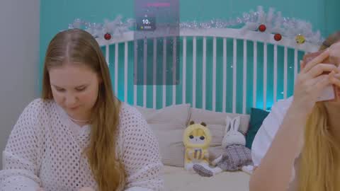 Snapshot of blush_ellie chatting on December 2024 12:30:02 PM Ellie3 online show from December 2024 12:30:02 PM