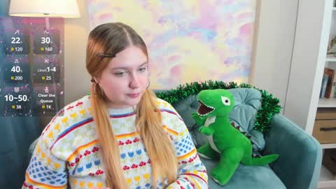Snapshot of blush_ellie chatting on December 2024 03:53:02 PM Ellie3 online show from December 2024 03:53:02 PM
