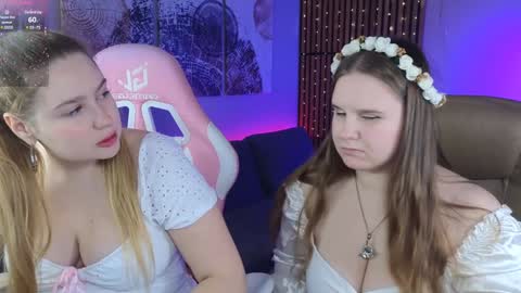 Snapshot of blush_ellie chatting on January 2025 02:46:01 PM Ellie3 online show from January 2025 02:46:01 PM