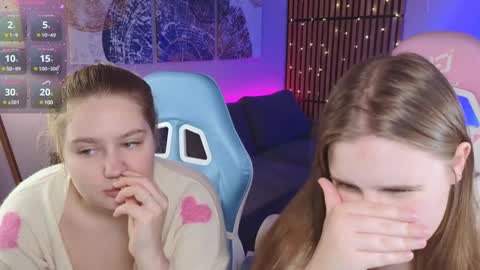 Snapshot of blush_ellie chatting on January 2025 05:32:01 PM Ellie3 online show from January 2025 05:32:01 PM