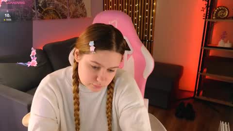Snapshot of blush_ellie chatting on March 2025 03:42:02 PM Ellie3 online show from March 2025 03:42:02 PM