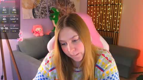 Snapshot of blush_ellie chatting on March 2025 03:07:01 PM Ellie3 online show from March 2025 03:07:01 PM