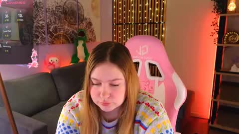 Snapshot of blush_ellie chatting on March 2025 01:57:02 PM Ellie3 online show from March 2025 01:57:02 PM