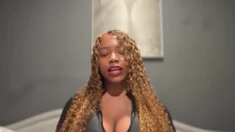       online show from October 2025 09:25:02 PM