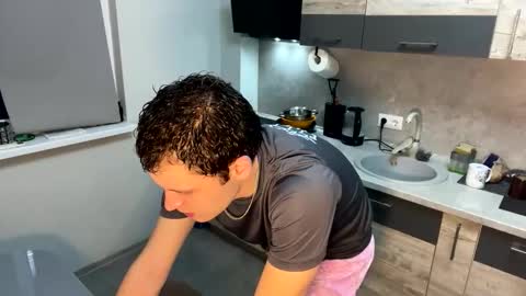 bob_bucks online show from February 2026 11:15:02 PM