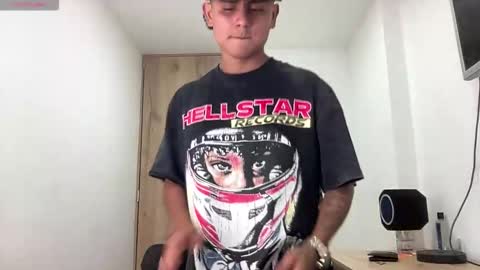 Bob  INDEPENDENT MODEL online show from March 2026 01:23:02 AM