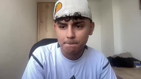 Bob  INDEPENDENT MODEL online show from March 2026 05:27:01 PM