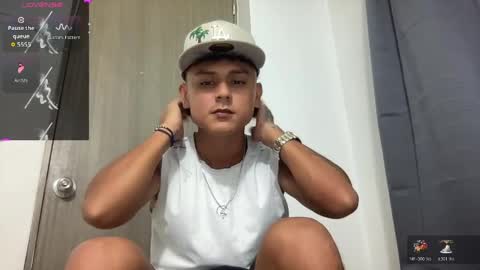Snapshot of bob_pettersonn chatting on May 2026 03:02:01 AM Bob INDEPENDENT MODEL online show from May 2026 03:02:01 AM