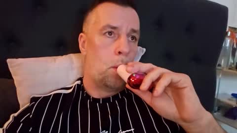 Snapshot of bobberman78 chatting on March 2026 05:52:02 PM Dan online show from March 2026 05:52:02 PM