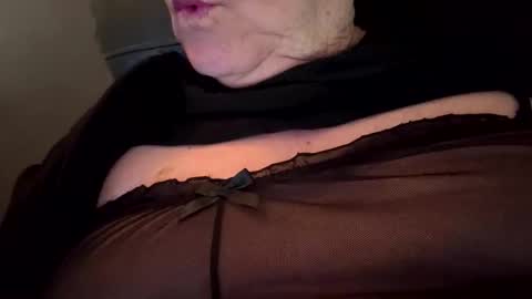 bobbiesucks69 online show from October 2025 04:22:01 PM