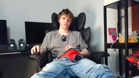 bobby72738 online show from December 2025 04:30:01 AM