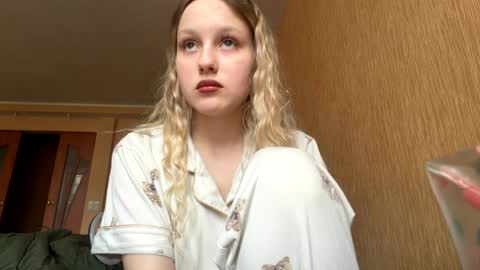 Nina online show from April 2026 06:58:01 AM