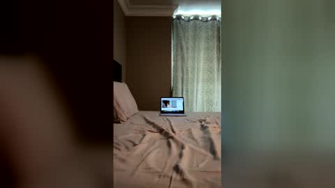 Snapshot of boboutte chatting on May 2026 06:57:02 PM boboutte online show from May 2026 06:57:02 PM
