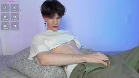 Snapshot of bobrikgay chatting on November 2025 02:44:01 AM BOBRIKGAY online show from November 2025 02:44:01 AM