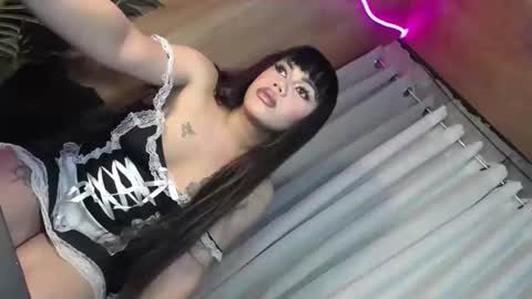Snapshot of bombshell_ace69 chatting on December 2024 07:54:02 PM Raven online show from December 2024 07:54:02 PM