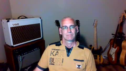 Snapshot of bomec40 chatting on July 2026 02:02:01 AM Carl online show from July 2026 02:02:01 AM
