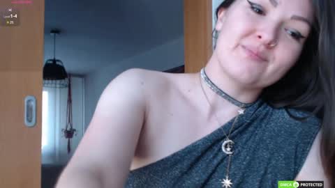 Luthien online show from December 2024 11:32:02 AM