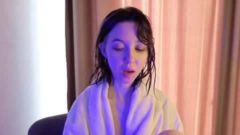 Snapshot of bondi_star chatting on July 2026 01:06:01 PM bondi_star online show from July 2026 01:06:01 PM
