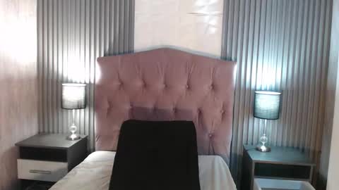 bonnali_lune online show from February 2026 07:43:02 PM