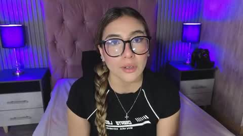 Snapshot of bonnali_lune chatting on May 2026 11:02:02 PM bonnali_lune online show from May 2026 11:02:02 PM