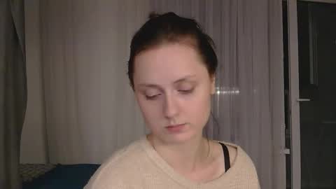 bonne_chance online show from October 2025 07:25:02 PM