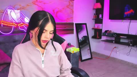 becky online show from May 2026 01:47:02 AM