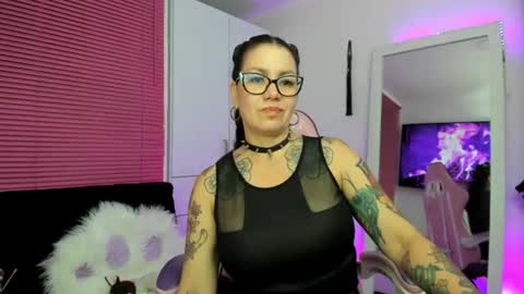 Snapshot of bonnie_ray40 chatting on July 2026 03:53:01 AM bonnie online show from July 2026 03:53:01 AM