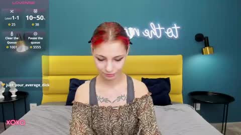 Snapshot of bonniehansen chatting on April 2026 01:33:01 AM Honey Bonnie online show from April 2026 01:33:01 AM