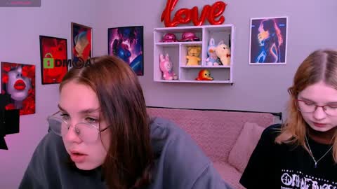 Bonnie online show from April 2026 01:19:01 PM