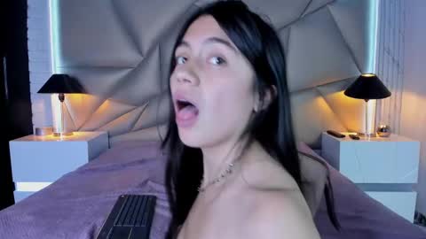 bonny_bonss online show from February 2025 10:31:02 PM