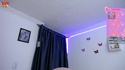 Snapshot of bonny_clyde_xx_ chatting on April 2026 04:39:01 AM Soffy Brooks Independent model online show from April 2026 04:39:01 AM