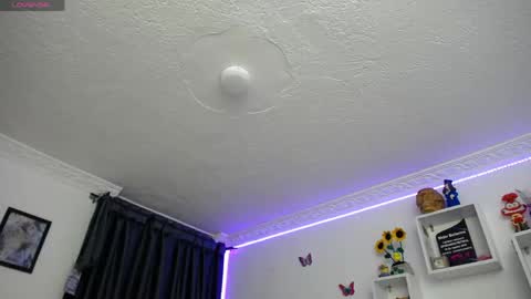 Snapshot of bonny_clyde_xx_ chatting on April 2026 05:46:01 AM Soffy Brooks Independent model online show from April 2026 05:46:01 AM