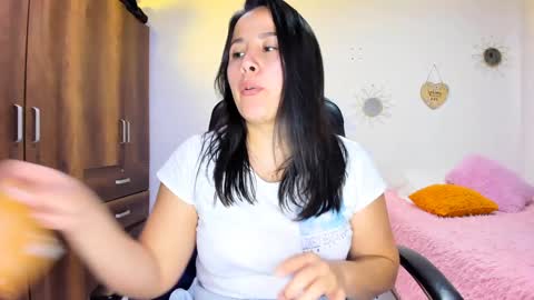 Snapshot of bonny_greylm chatting on December 2024 06:42:02 PM sofia online show from December 2024 06:42:02 PM