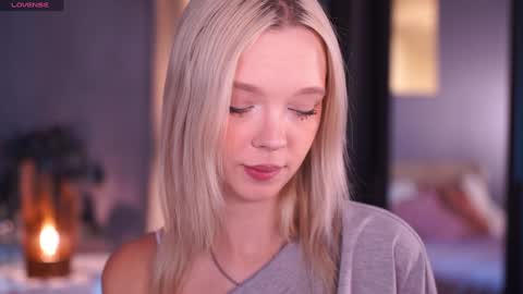 Alina online show from March 2026 08:18:01 AM