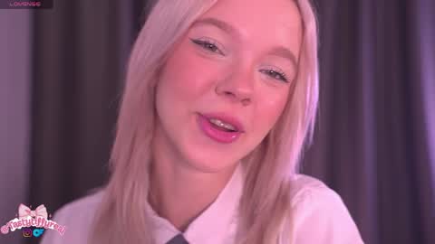 Alina online show from May 2026 09:29:02 AM
