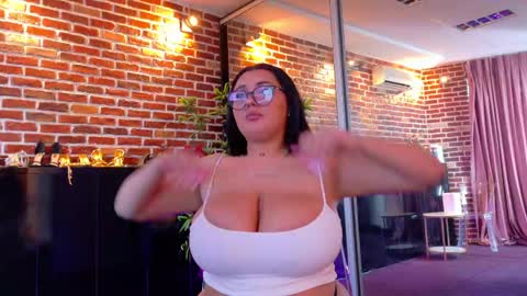 boobzilla_ online show from May 2026 06:10:02 AM
