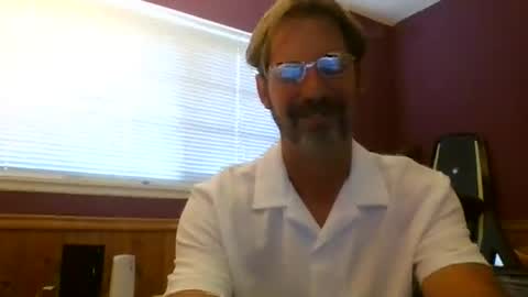 Snapshot of boos9393 chatting on July 2026 02:15:02 AM Friend online show from July 2026 02:15:02 AM