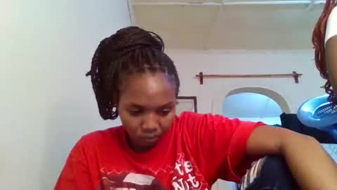 bootie_caramel online show from September 2025 07:17:02 PM