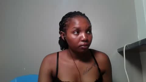 Snapshot of bootie_caramel chatting on May 2026 02:25:01 PM bootie_caramel online show from May 2026 02:25:01 PM