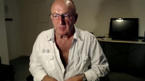 Boppy21 online show from December 2024 08:49:02 PM