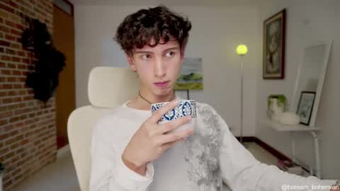 Bream online show from December 2025 01:09:02 PM