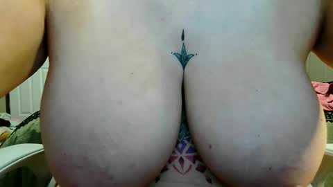 BoredCountryGirl online show from April 2026 02:48:01 AM