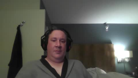 BoredOld235 online show from December 2025 07:10:02 PM