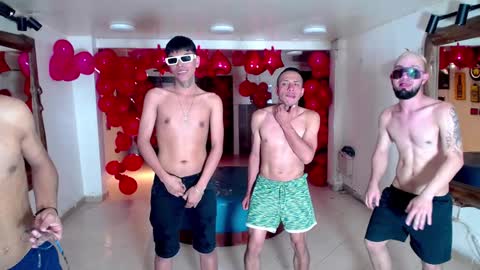 THOMAS AND DAMIAND online show from January 2025 07:15:01 AM