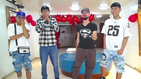 THOMAS AND DAMIAND online show from January 2025 04:05:01 AM