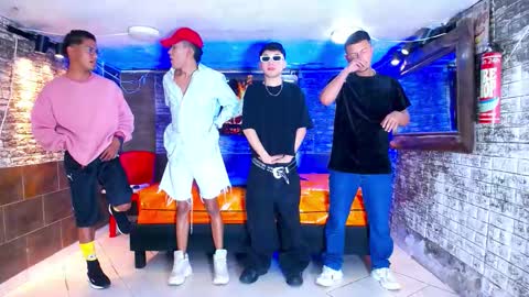 THOMAS AND DAMIAND online show from September 2025 04:17:01 PM