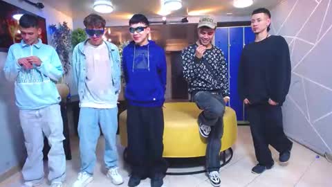 THOMAS AND DAMIAND online show from September 2025 05:12:01 AM