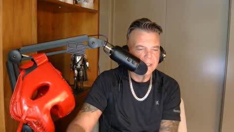 BOSS online show from October 2025 04:15:02 PM